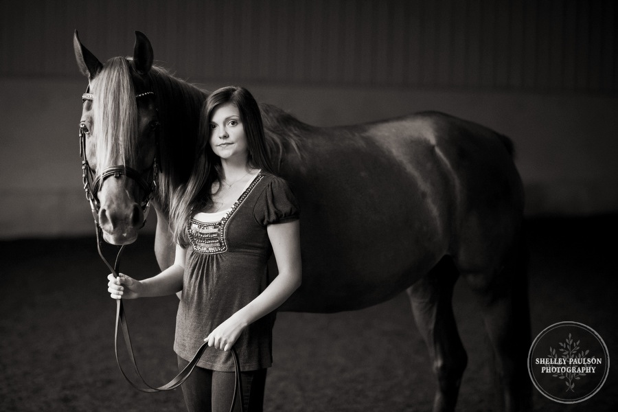 mn_senior_portraits_horse_03.JPG