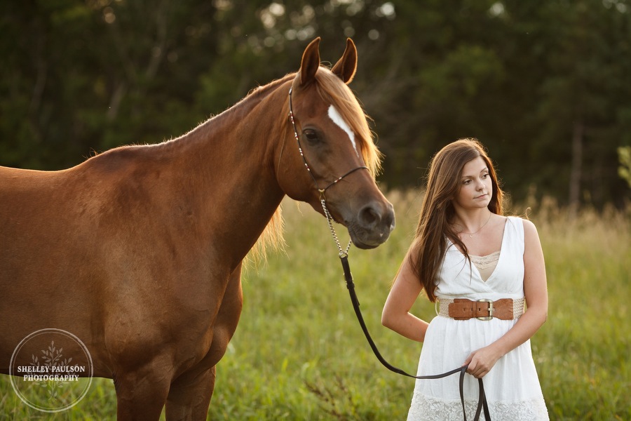 mn_senior_portraits_horse_11.JPG