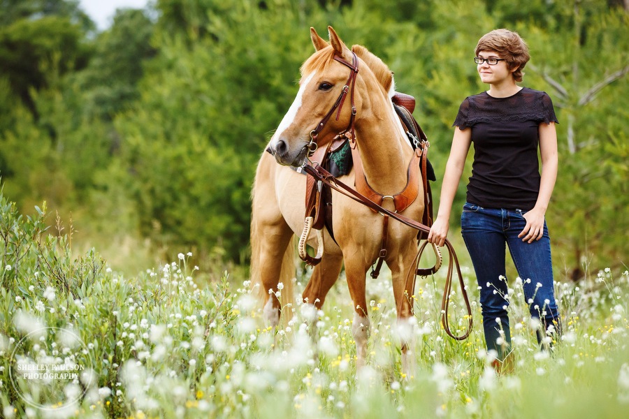 senior-girl-with-horse-09.JPG