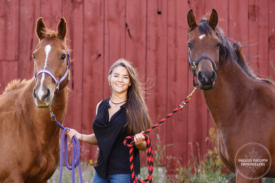 mn-senior-photos-with-horses-01