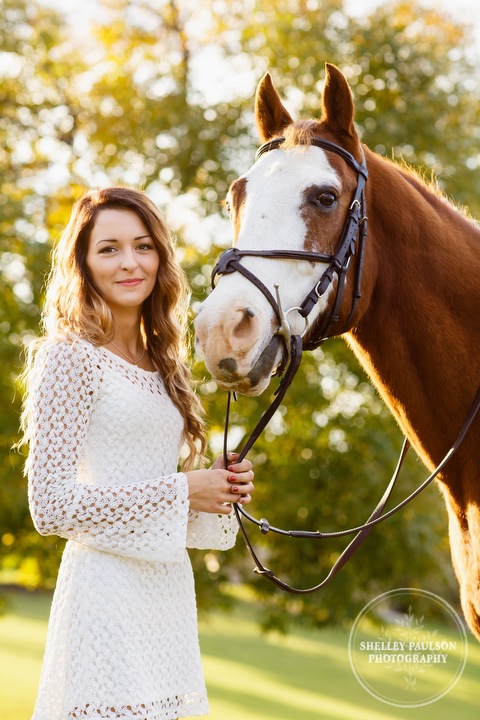 paint-horse-senior-portraits-02.JPG