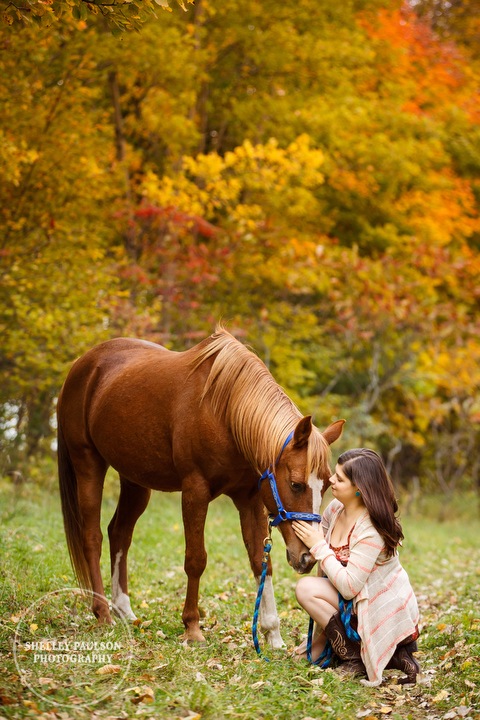 country-senior-photos-horse-03.JPG