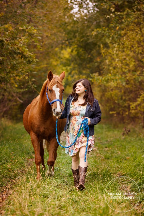 country-senior-photos-horse-06.JPG