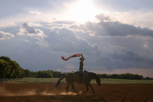 God bless America! 🇺🇸 Have a safe and happy Fourth of July!

This was the first time @anniehalverson of @michelsperformancehorsesllco ever rode her reining horse Parker bridleless, and he was a rockstar! 🎸 The sky was pretty incredible, too!